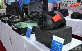 綏化市公安局在警用裝備物資展覽會(huì)上舉辦現(xiàn)場(chǎng)實(shí)戰(zhàn)應(yīng)急演練與設(shè)備展示